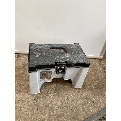 129 - One step tool carrier box