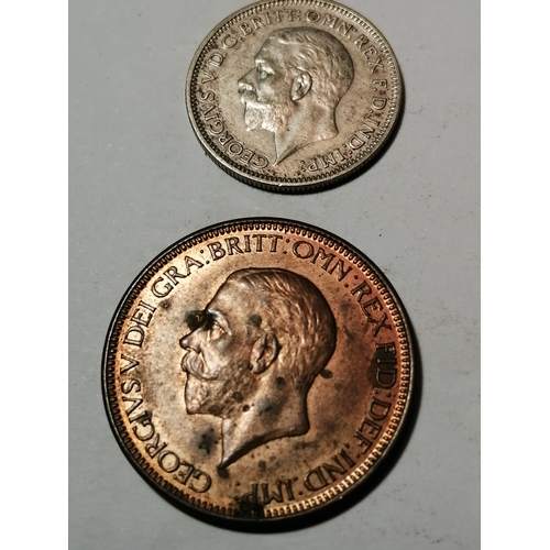 29A - 1933 sixpence and 1935 halfpenny both in extremely fine condition with lustre