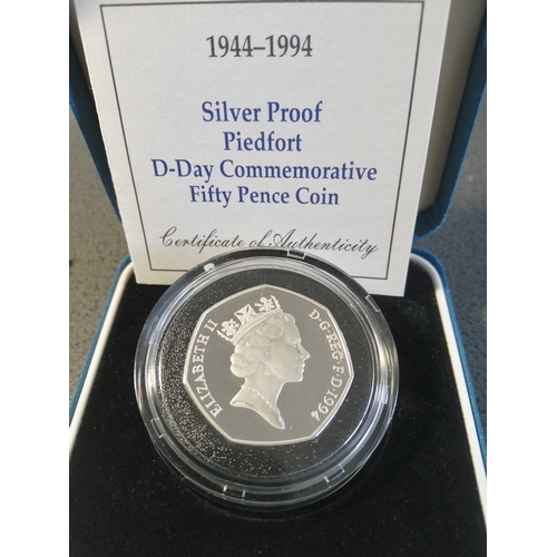 33A - 1994 silver proof PIEDFORT 50p (D-Day commemorative coin) in blue presentation box (10,000 mintage)