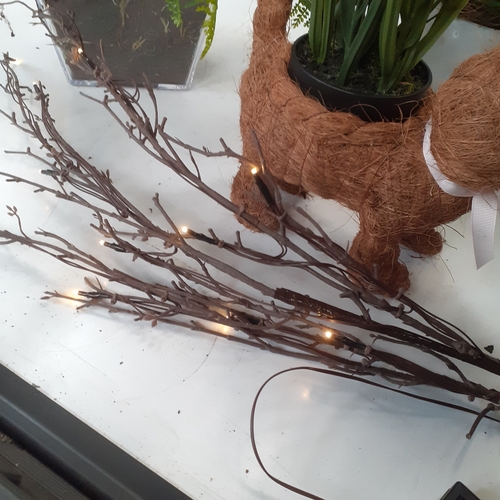 5 - 4 x artificial grass and fern plants and a light up twig.