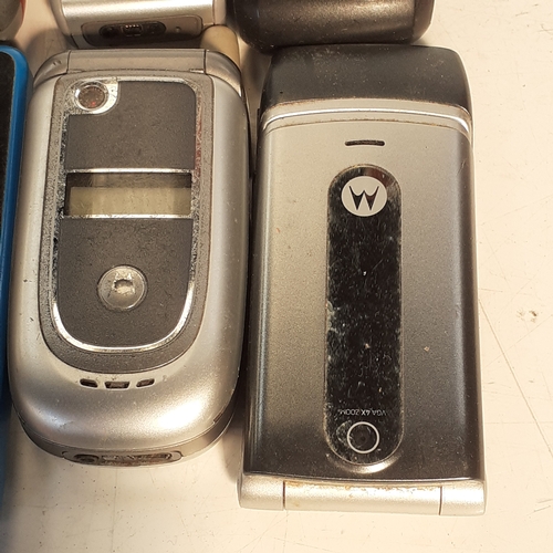 28 - Selection of 8 old style mobile phones.  Mostly Nokia with one or two other models.