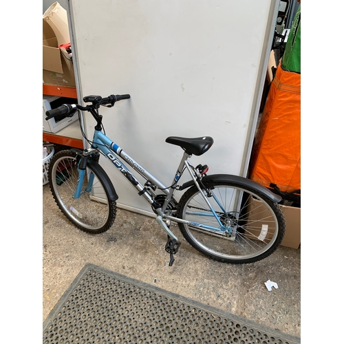 250 - Solano Optima bicycle in very good condition