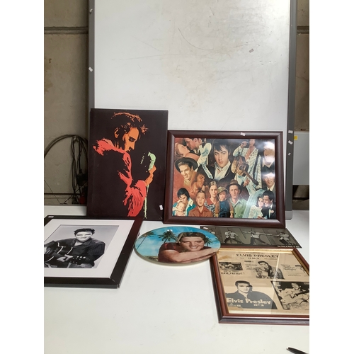 290 - Collection of elvis Presley pictures including a picture clock