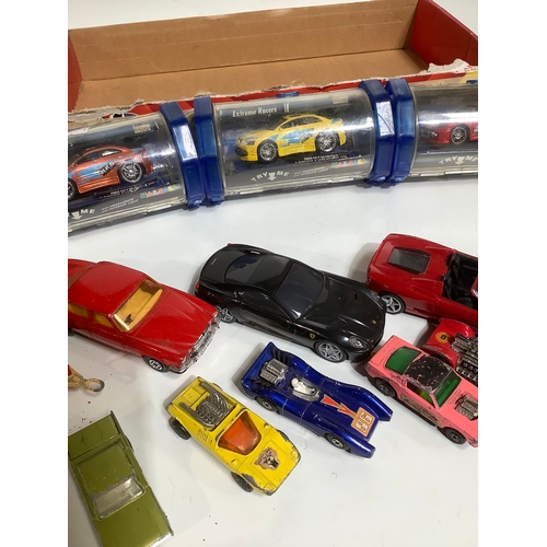 298 - Selection of toy cars & caravan