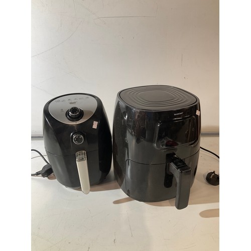 469 - Pair of air fryers small & large capacity