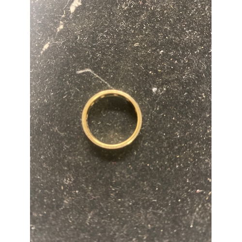 70A - 9ct gold ring - 2.55g - size M