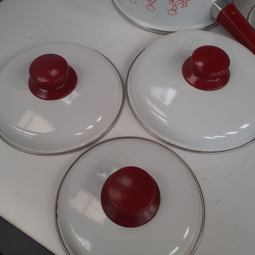 2 - 3 Vitrex enamel pans. Graduating sizes. Good quality and sound solid condition. Interiors could do w... 