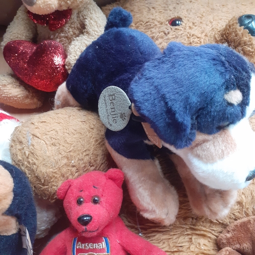 23 - Collectable stuffed toys and bears, including me to you, meerkat, Arsenal bear, an AA bear, Winnie t... 