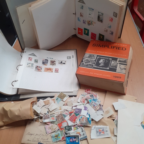 37 - A large quantity of stamps. World stamps. First day covers in very good condition, lots of loose sta... 