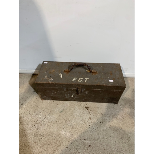 285 - Heavy duty metal tool box inc tools with brands inc King Dick