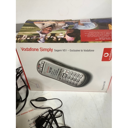 330 - Vodaphone simply Sagem VS1 in box