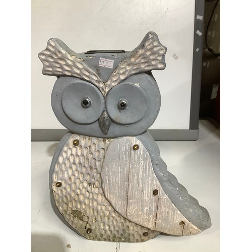 357 - Windmill style garden ornament & solar powered owl