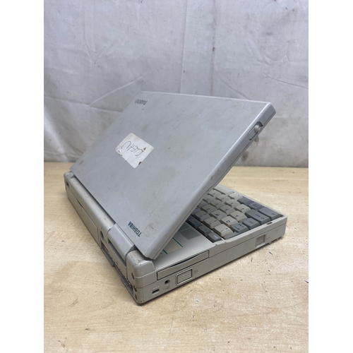 201A - Vintage Toshiba T4500 laptop - as untested