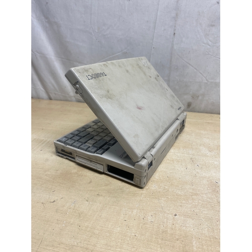 204A - Vintage Toshiba T4850CT laptop - as untested