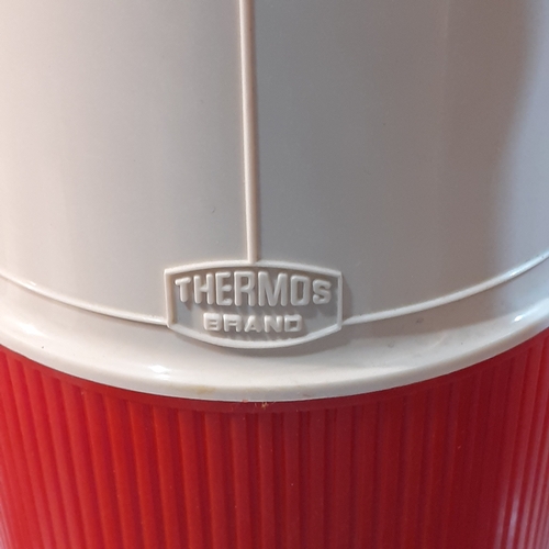 1 - 2 Thermos flasks. Metal stainless 1.8 litre and old style 30 fl oz. Also 4 individual insulated trav... 