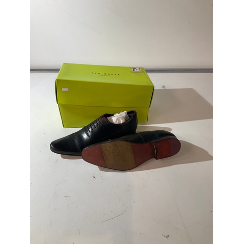 134 - Ted Baker shoes. Size 12. In very good condition. Boxed