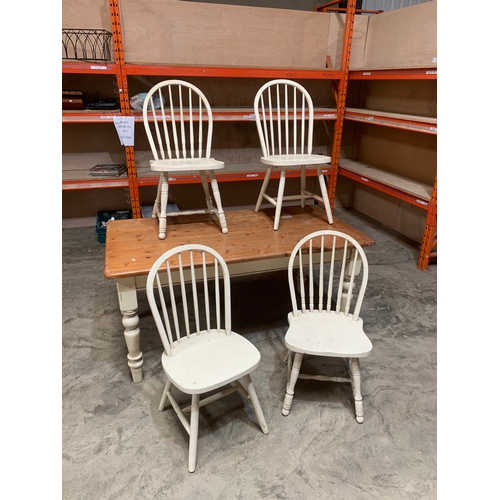 281 - Chunky pine kitchen table & 4 chairs