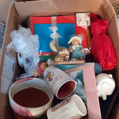 60 - Huge joblot of items. Includes hundreds of small ornaments, kitchenware, linen ware, bedding cutlery... 