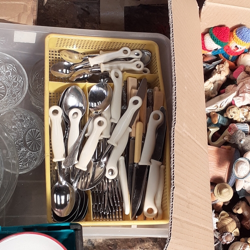 60 - Huge joblot of items. Includes hundreds of small ornaments, kitchenware, linen ware, bedding cutlery... 