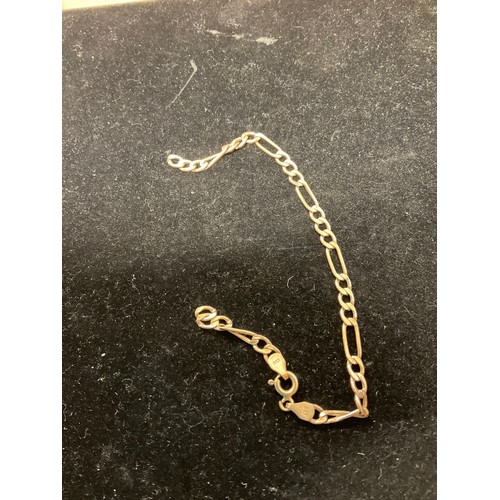 441 - 9ct gold chain - broken link - 2.4g