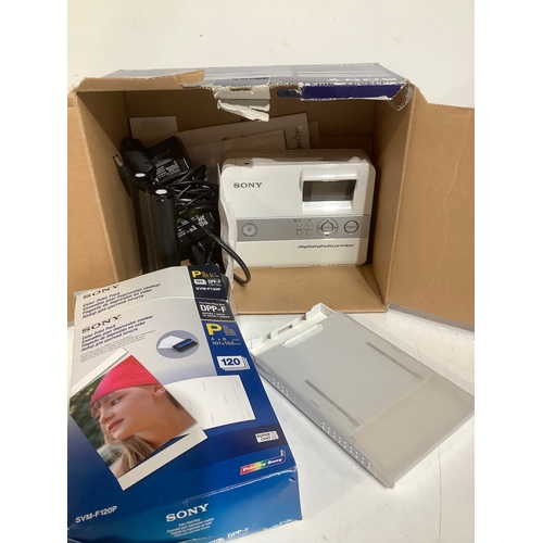 357 - Sony digital photo printer DPP-FP60