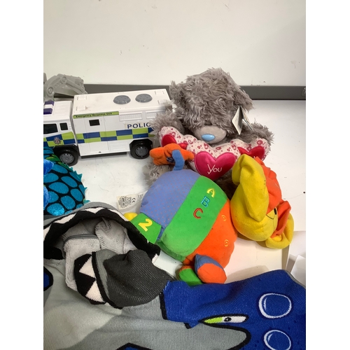 369 - Me to you teddy emergency response unit size 4 children dinosaur wellies and more