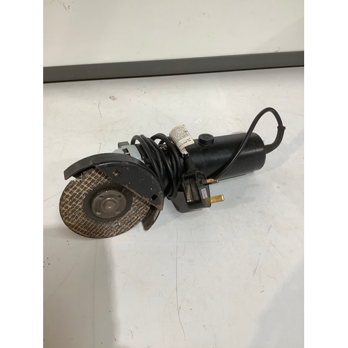 372 - 4 1/2 inch angle grinder working