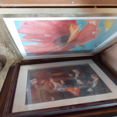 302 - Large quantity of pictures, prints and paintings, framed. Varying subjects and sizes