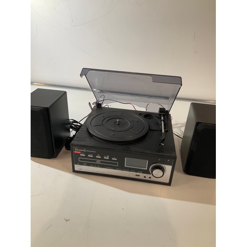 139 - Steepletone Broadway, MP3 turntable, CD radio encode system. Includes a pair of impedance speakers. ... 