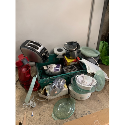 417 - Large kitchen ware lot inc toasters, slow cooker, coffee machine etc