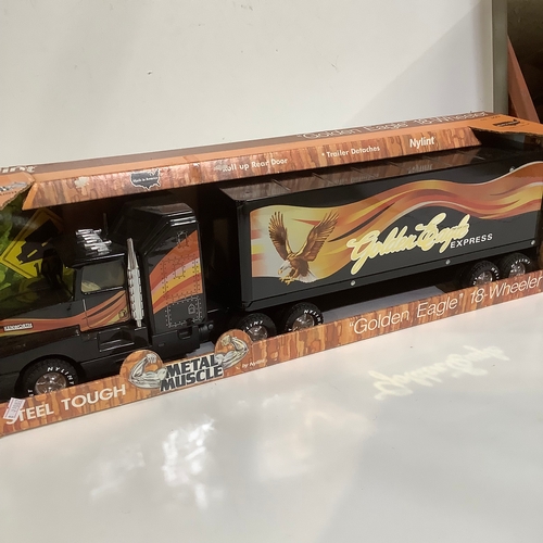 260 - Nylon kenworth Golden Eagle 18 wheeler truck in box