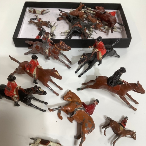 279 - Britains and others lead hunting horses dog + figures