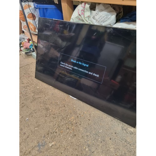 322 - Samsung UE46F6670 smart tv - no stand - with remote