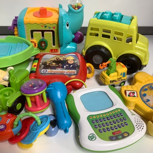 404 - Selection of children’s toys