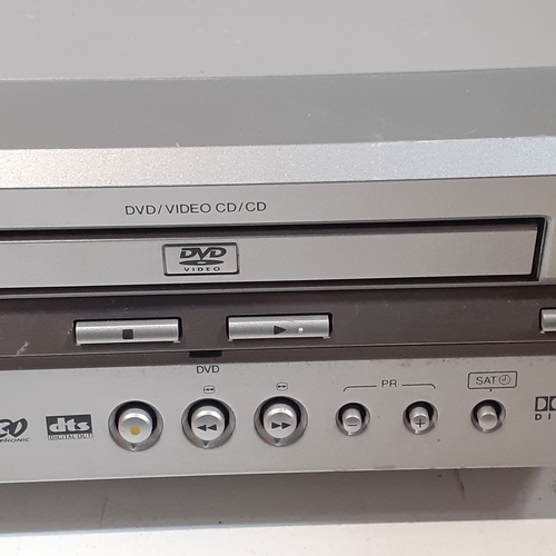 20 - JVC DVD player and video. Model HR-XV31EK. Working