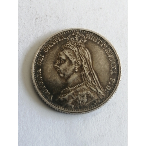 34A - COINS : 1887 Victorian sixpence in very fine condition