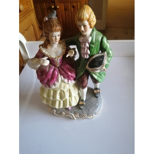 41A - Courting couple figurine (20cm tall)