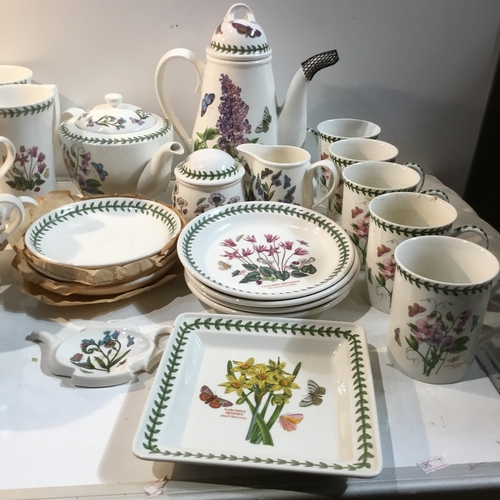 292 - Large quantity of Portmeirion Botanic Garden ware inc coffee pot, teapot, dishes & more