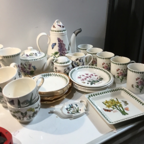 292 - Large quantity of Portmeirion Botanic Garden ware inc coffee pot, teapot, dishes & more