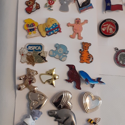 1 - Quantity of pin badges. Some interesting ones relating to the war and forces, some charity and some ... 