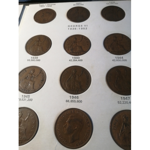 21A - Mixed English coinage including pennies 1926 to 1967 set, Britain's first decimal coinage set and 2 ... 