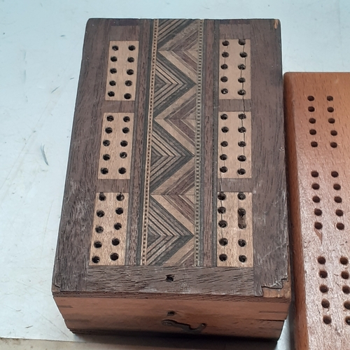 22 - Vintage Cribbage boards, cards and dominoes sets. Nice detail