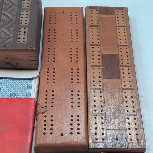 22 - Vintage Cribbage boards, cards and dominoes sets. Nice detail