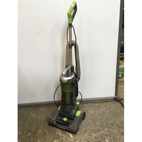 172 - Daewoo vacuum cleaner in tidy condition