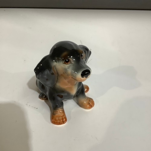 77 - Ceramic Sylvac dog in good condition