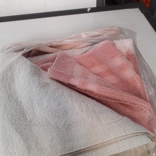 34 - An assortment of various towels. Various sizes from hand to bath. Good clean used condition