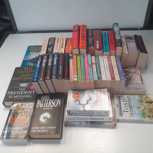 33 - A quantity of novels for the 'all round' reader. Favourite authors, including Peter James, Wilbur Sm... 