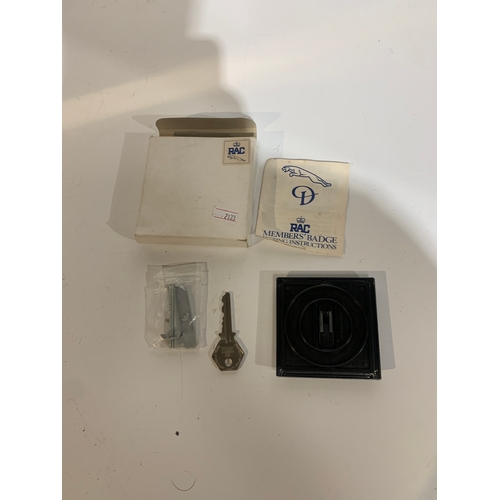 96A - Vintage RAC members badge with box - as unfitted