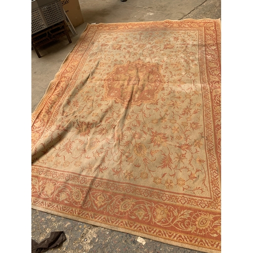 508 - Heavy & detailing floor rug - approx 5x4ft