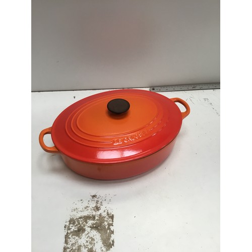 433 - Large Le creuset orange roasting dish